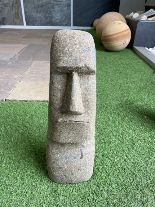 Statue moaï pierre de lave